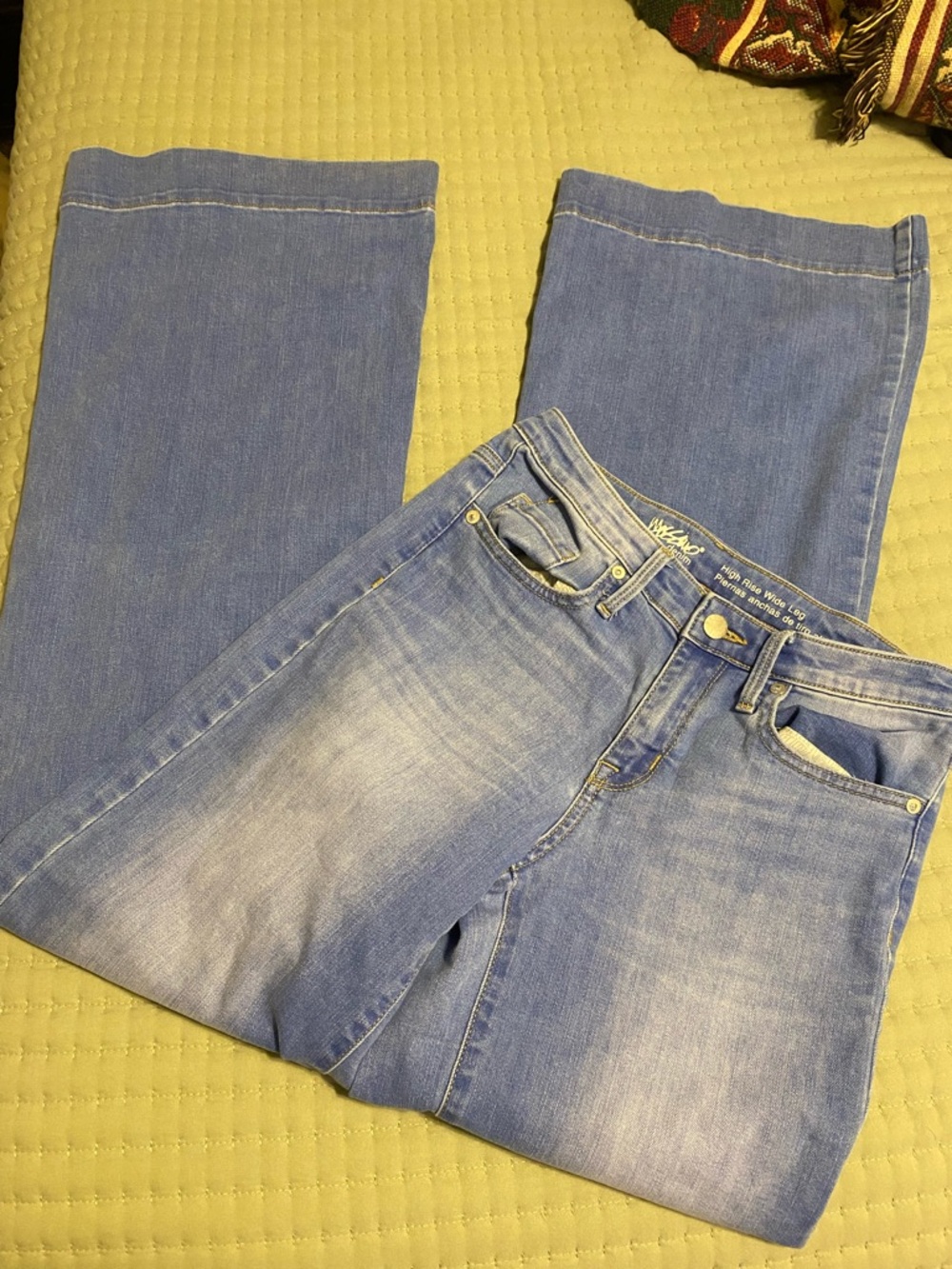 Wide leg blu jeans